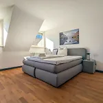 Apartmán Urban 5th Floor Near Station *