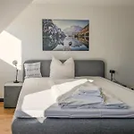 Apartmán Urban 5th Floor Near Station *