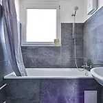 Apartmán Urban 5th Floor Near Station *